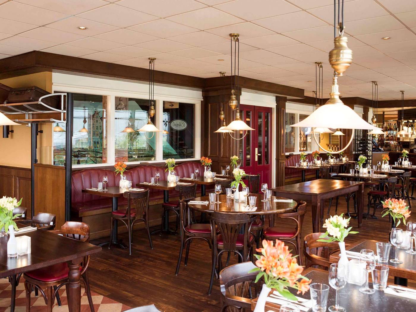 ibis-Schiphol-Amsterdam-Airport-Restaurant-47