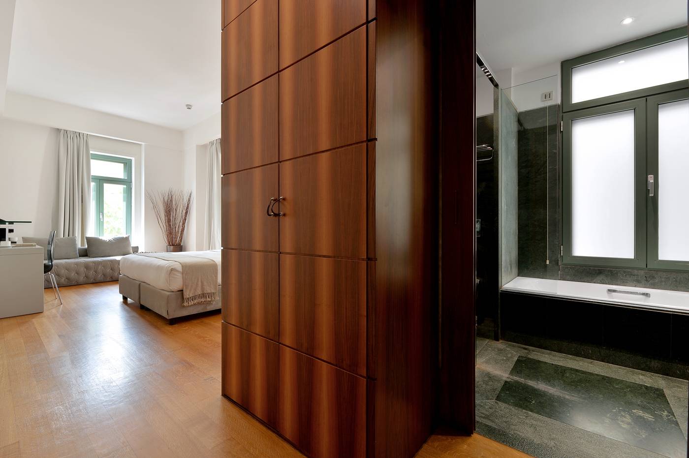 Athenaeum-Eridanus-Luxury-Hotel-Room-54