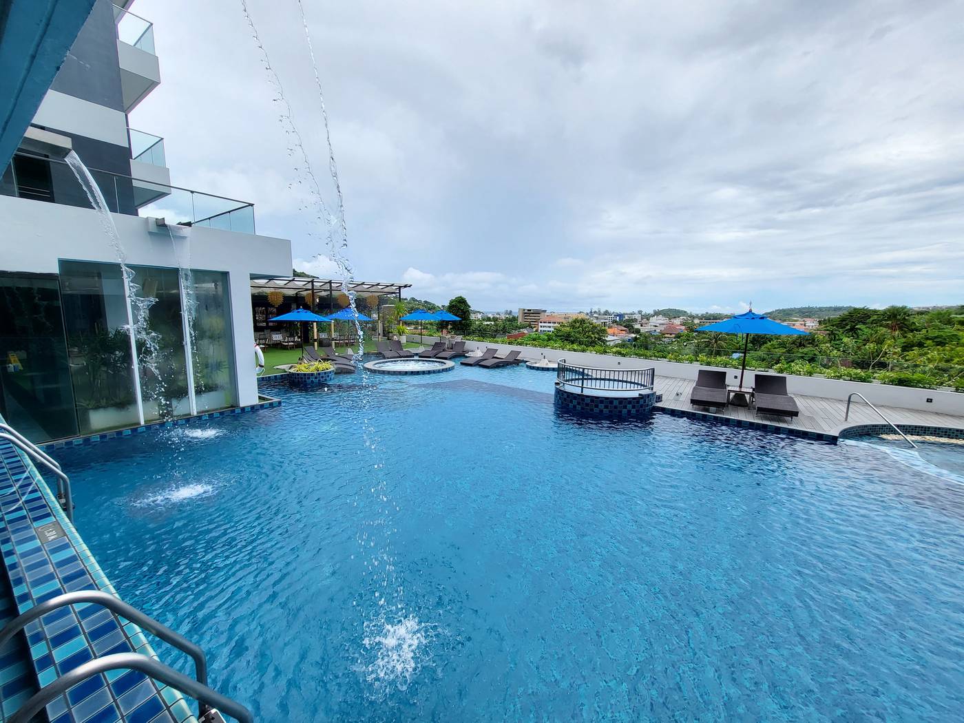 The-Yama-Hotel-Phuket-Room-1