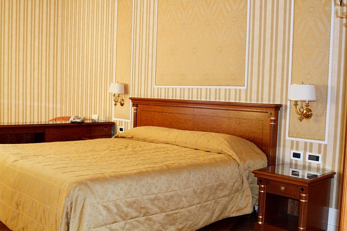 The-Major-Hotel-Room-21