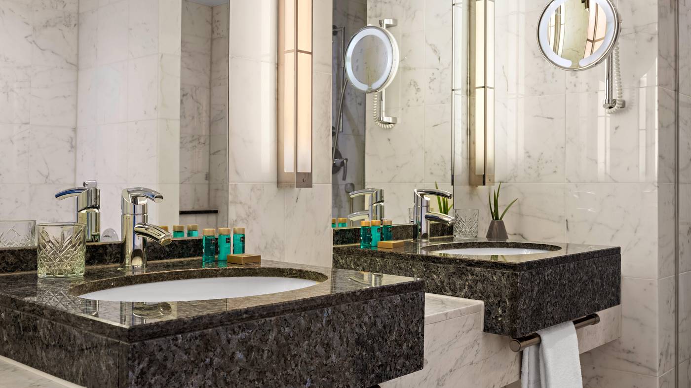 Crowne-Plaza-Berlin-City-Centre-Room-51