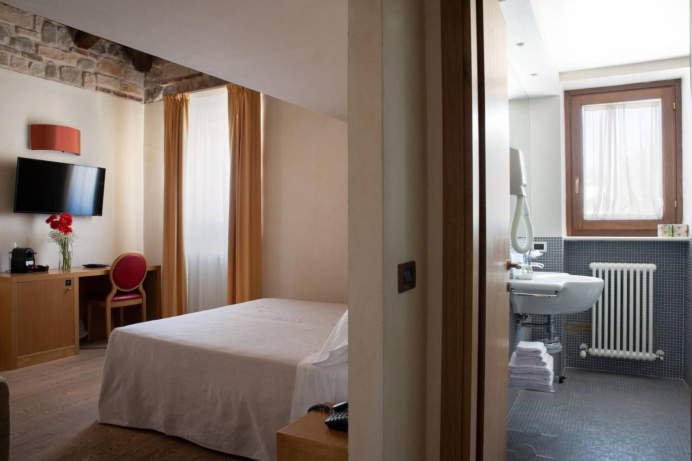 Hotel-99-Cannelle-Room-11