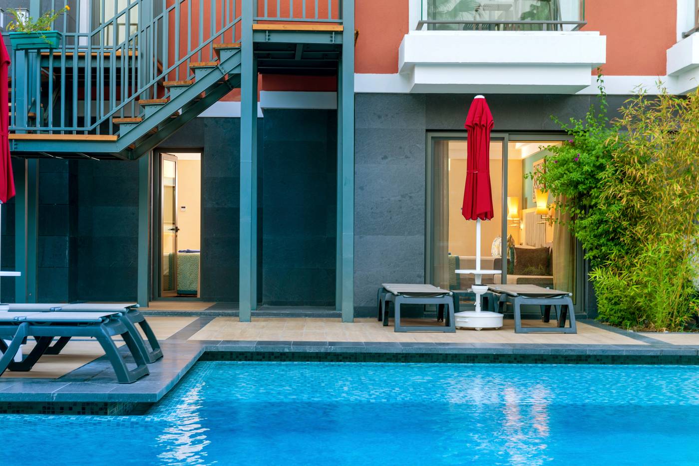 Club-Mega-Saray-Room-9