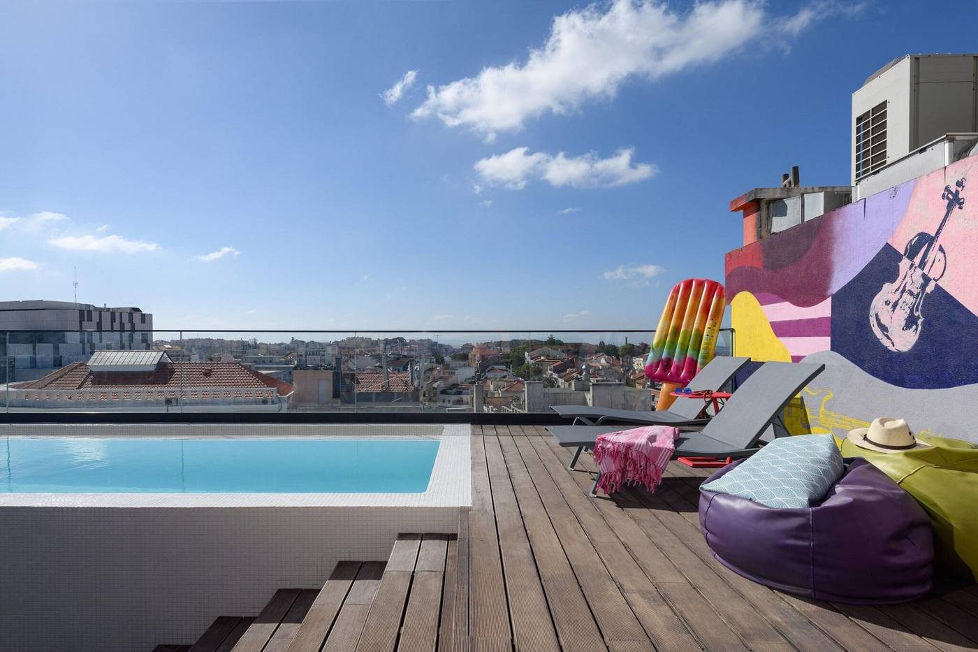 Moxy-Lisbon-City-Pool-62