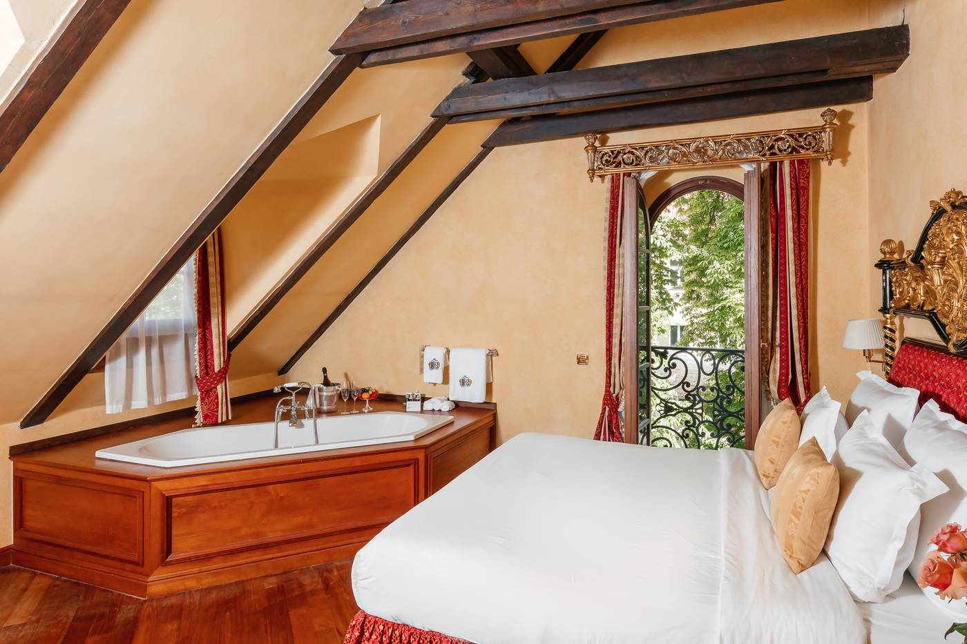 Alchymist-Grand-Hotel-And-Spa-Room-24