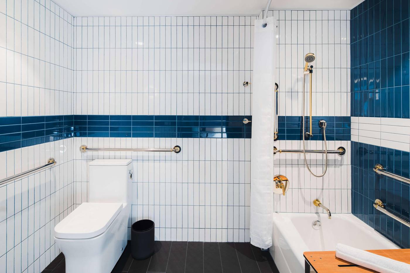 Motto-by-Hilton-New-York-City-Chelsea-Room-61