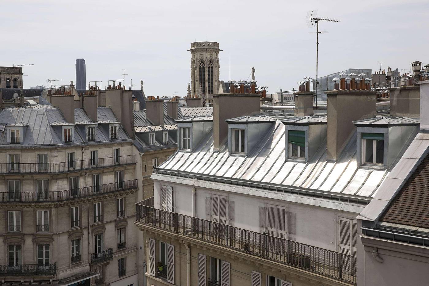 L-Empire-Paris-General-view-1