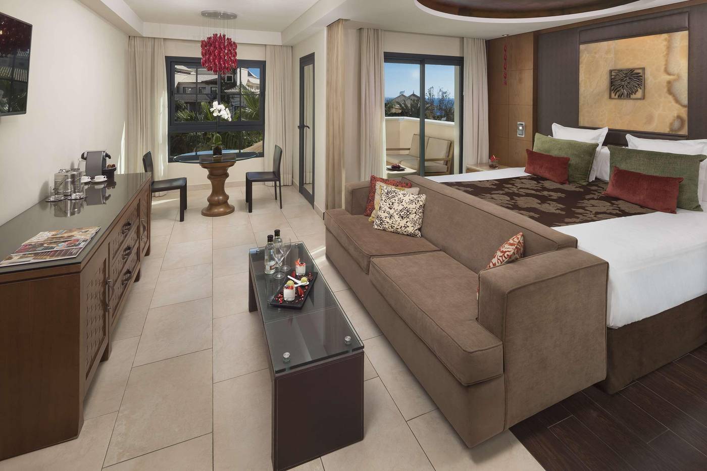 RedLevel-at-Melia-Palacio-de-Isora-Room-34