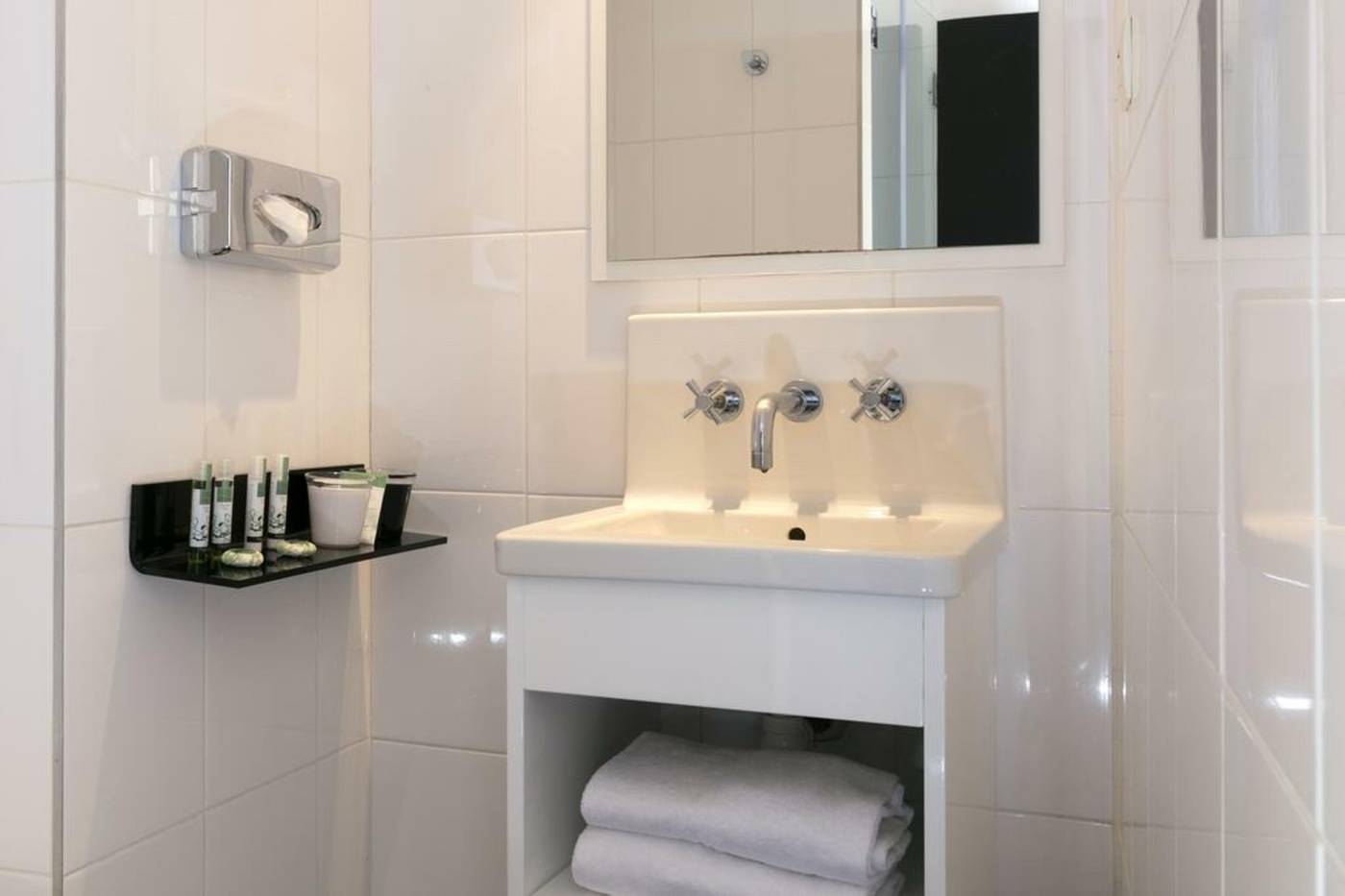 Hotel-Standard-Design-Room-11