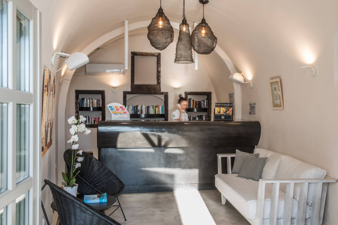 On-The-Rocks-Hotel-Lobby-36