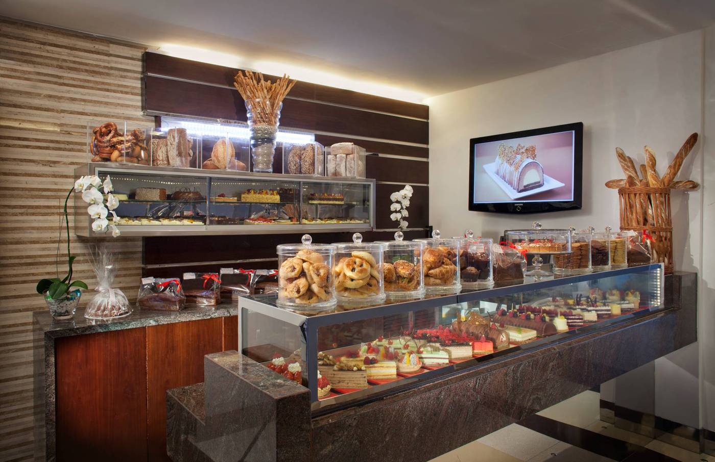 Jumeirah-Beach-Hotel-Restaurant-59