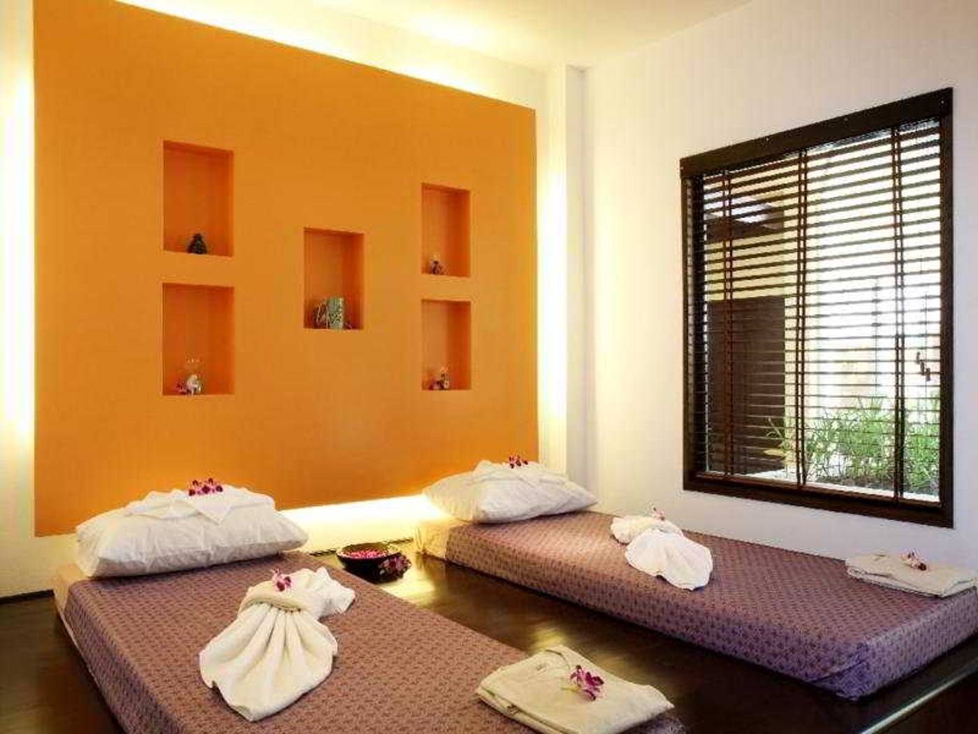 All-Seasons-Naiharn-Phuket-Sports-and-Entertainment-24