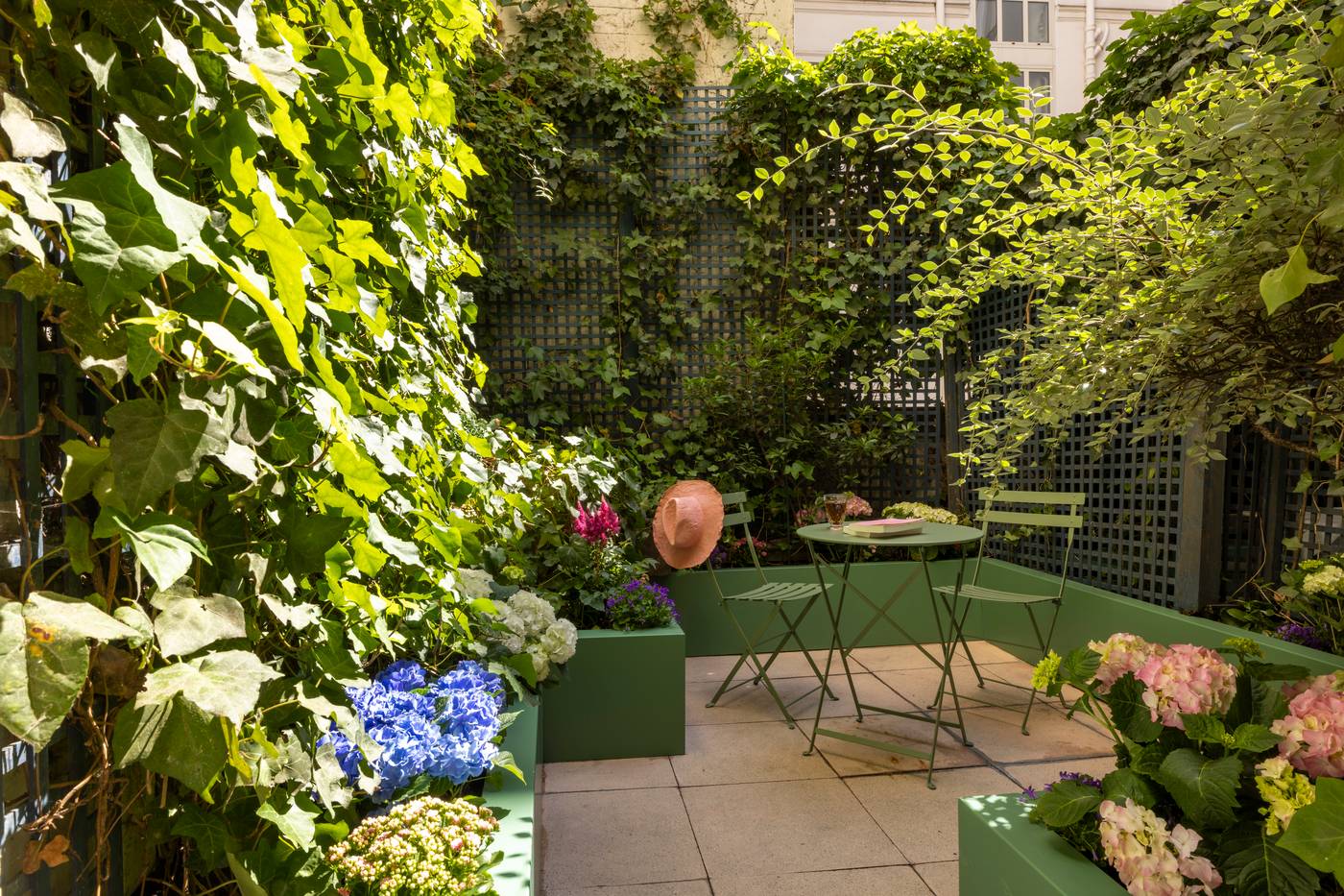 Le-Saint-Gregoire-Room-9