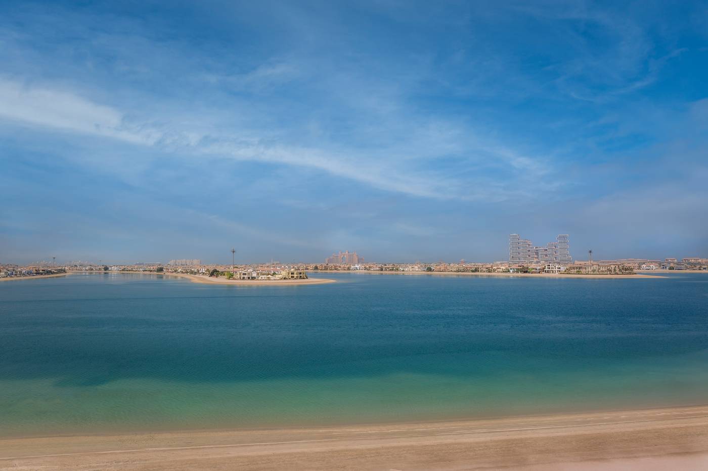 Taj-Exotica-Resort---Spa--The-Palm-Dubai-Room-59