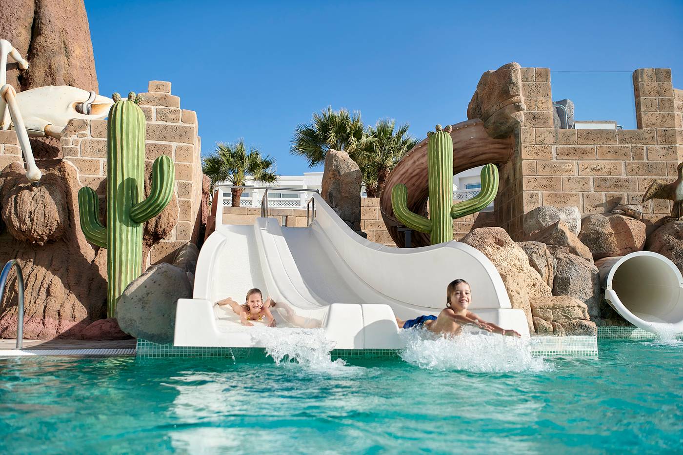 IBEROSTAR-Lanzarote-Park-Pool-2