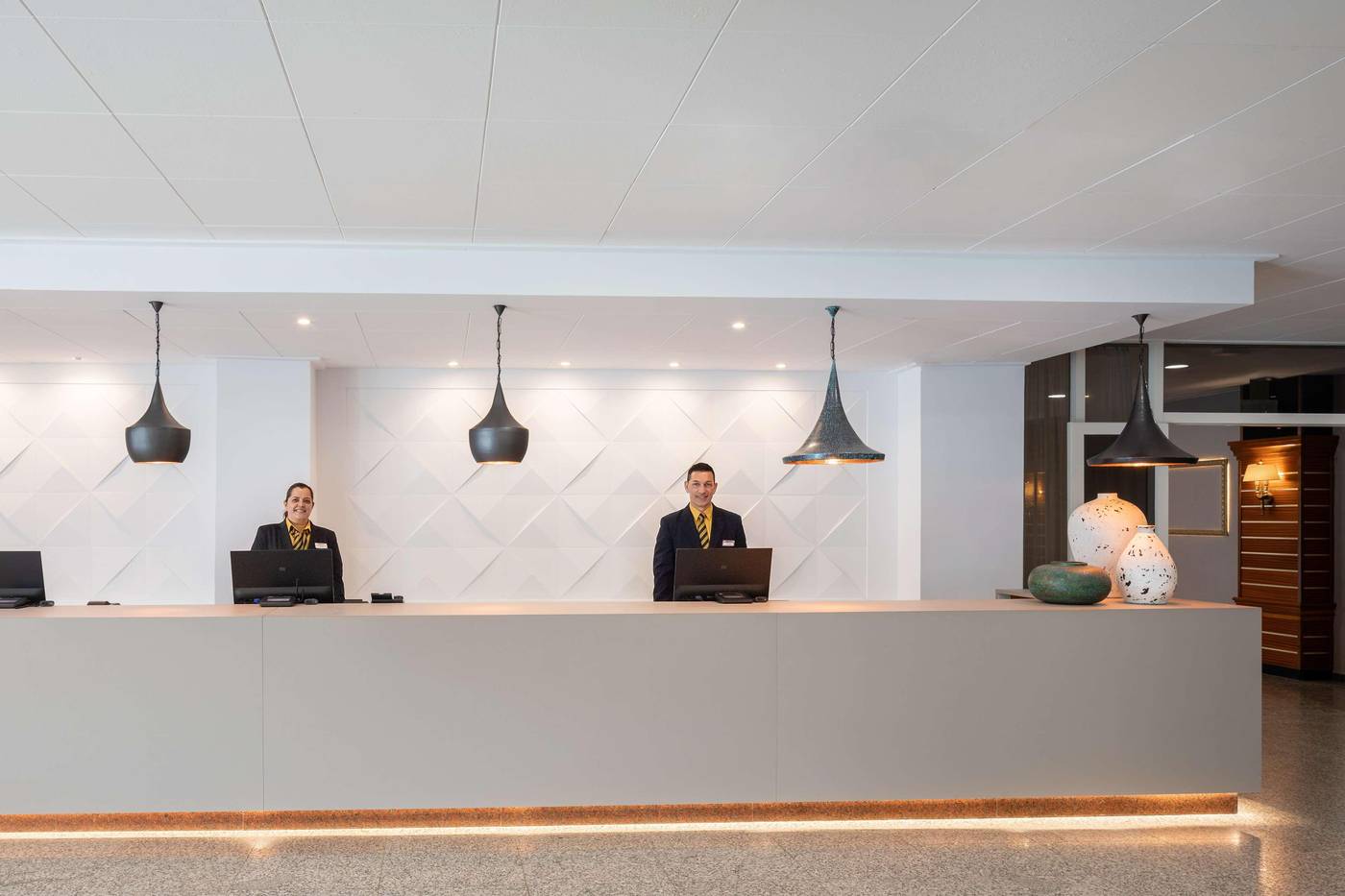 H-Top-Olympic-Lobby-24