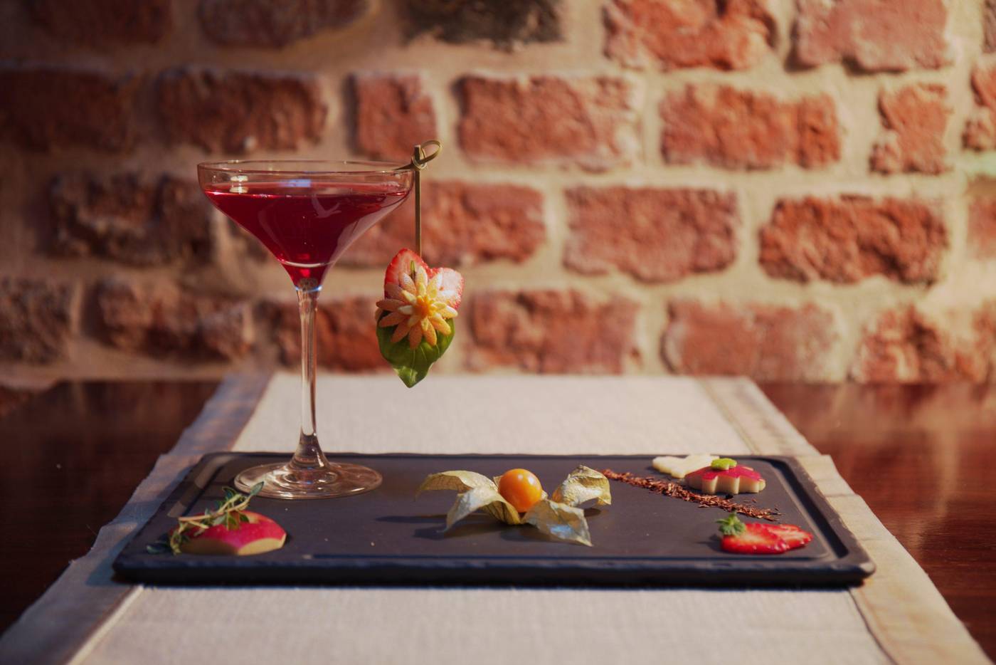 The-Bonerowski-Palace-Restaurant-42