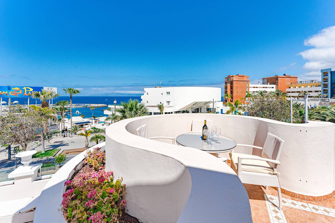 Flamingo-Suites-Room-29