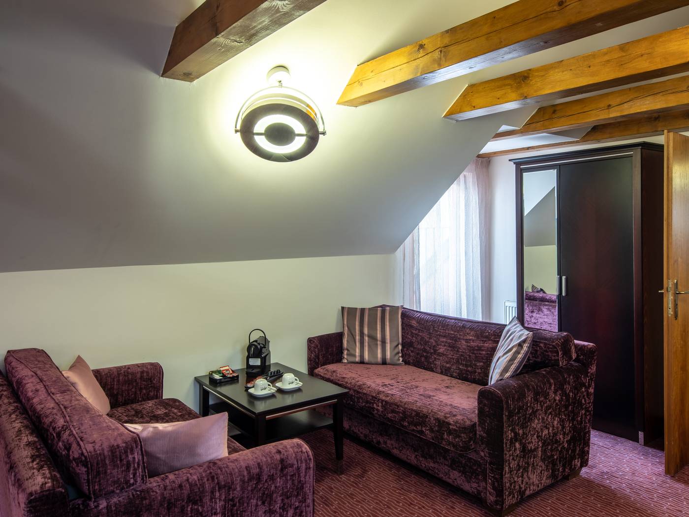 EA-Hotel-Embassy-Prague-Room-40