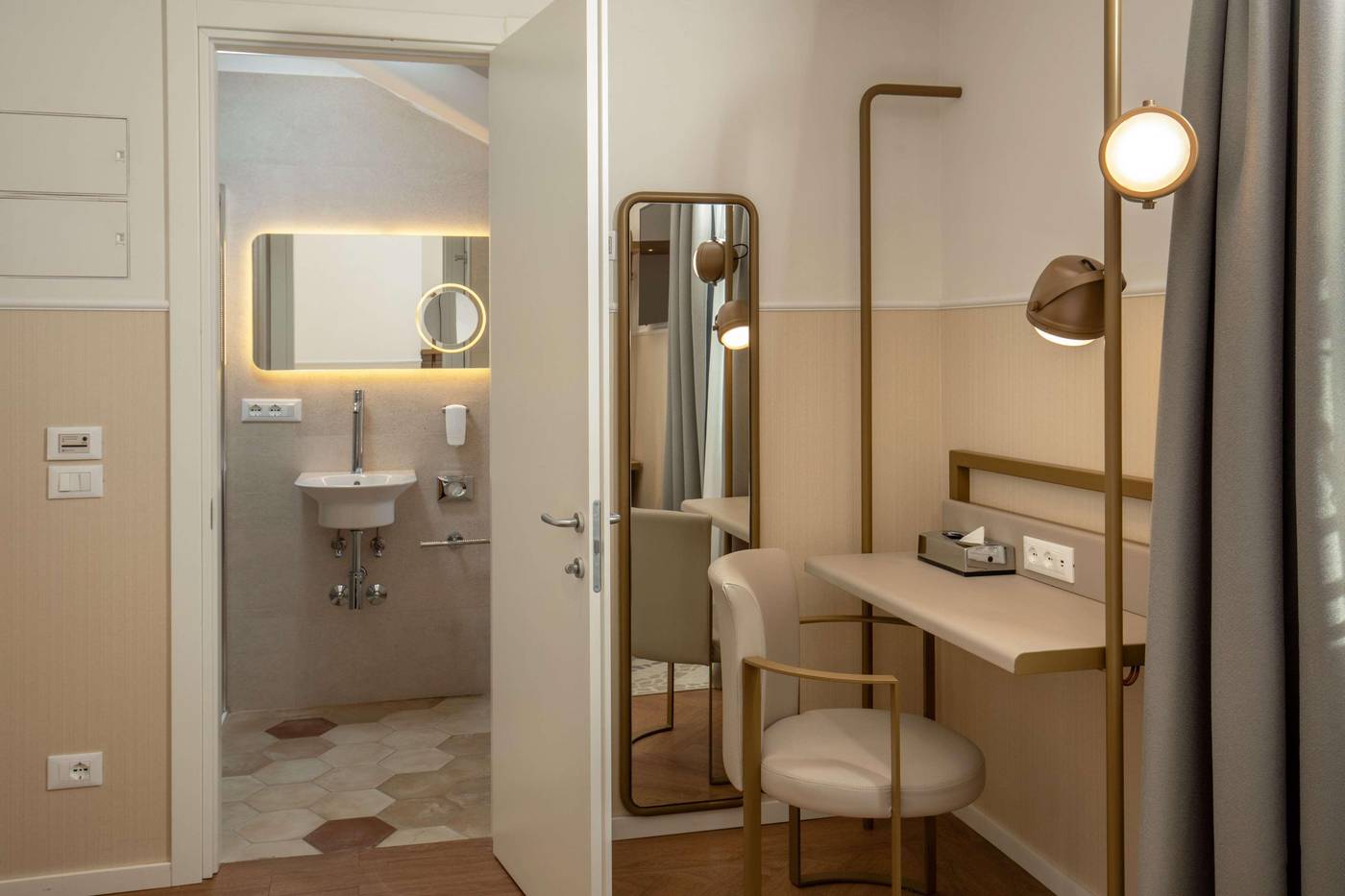 Cosmopolita-Hotel-Rome--Tapestry-Collection-by-Hil-Room-46