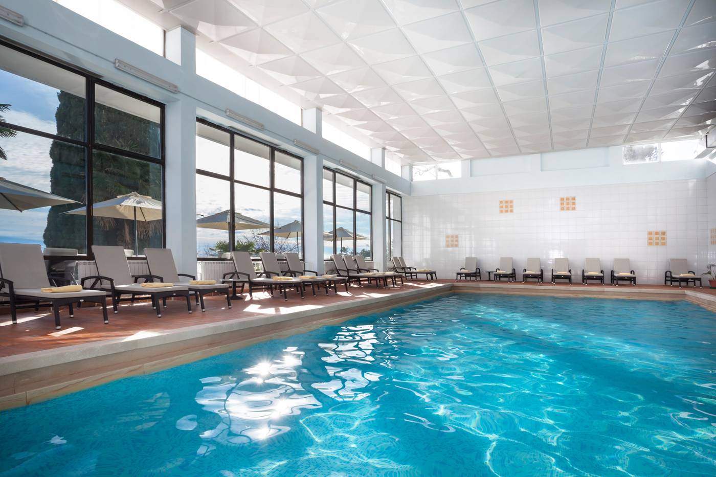 Remisens-Hotel-Kristal-Pool-35