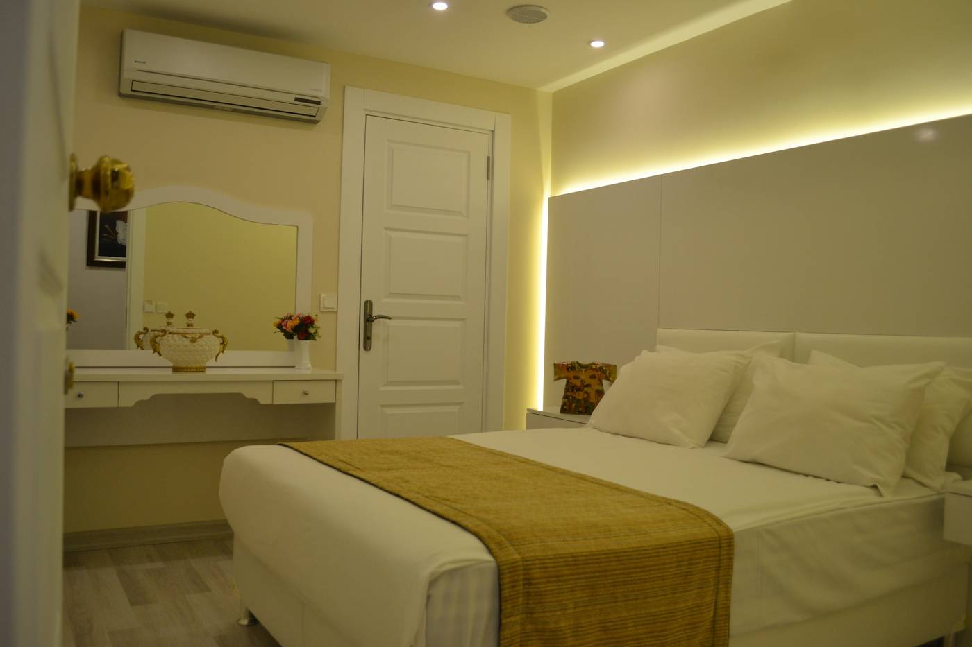 Santa-Sophia-Hotel-Room-22