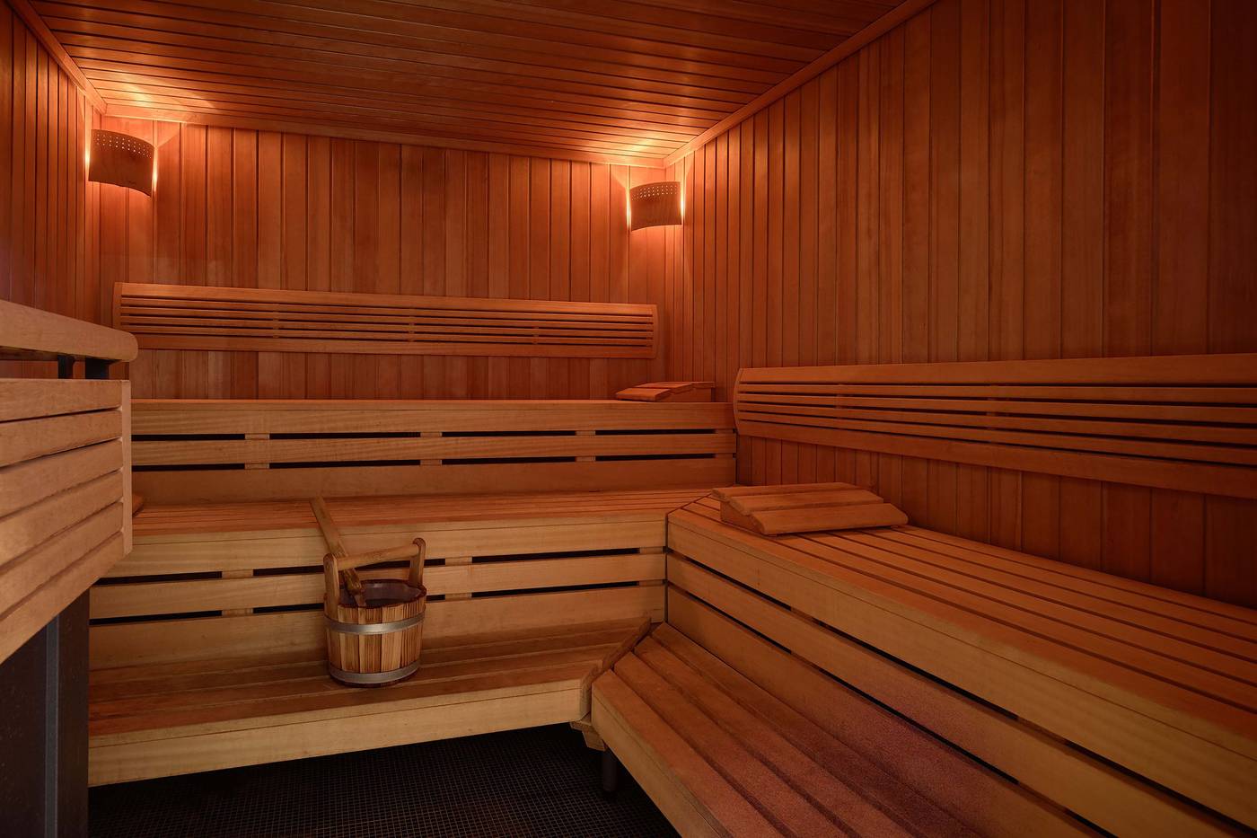 Hyatt-Regency-Amsterdam-Sports-and-Entertainment-68