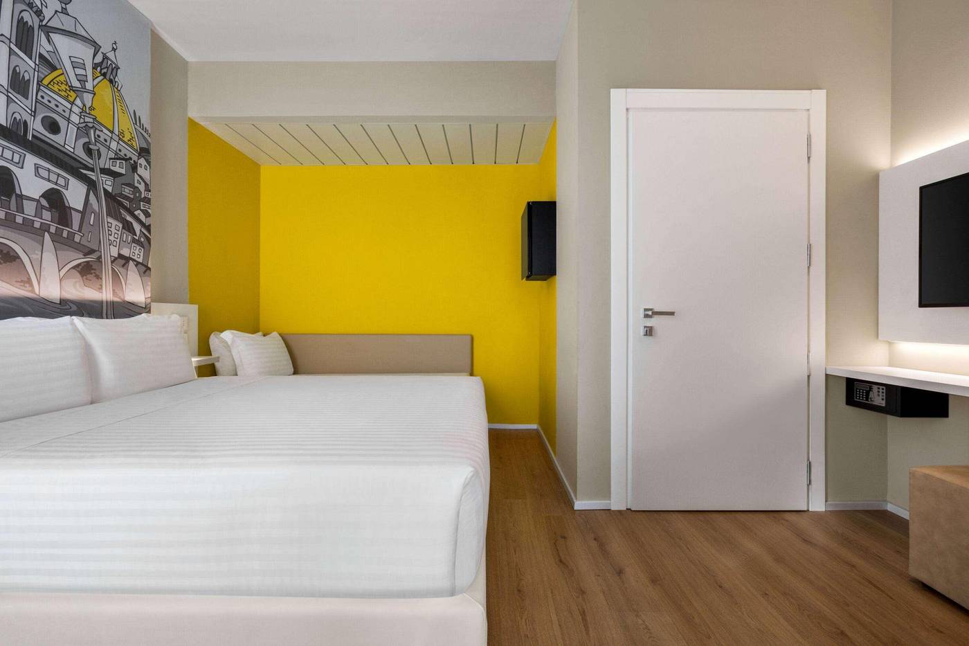 Wyndham-Garden-Florence-Room-7