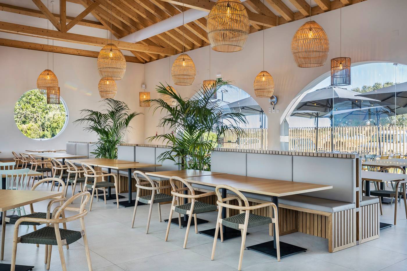 Eden-Villas-and-Apartments-Restaurant-62