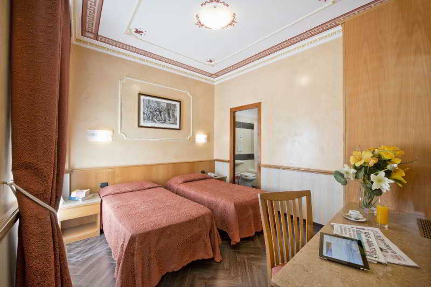 Hotel-Marco-Polo-Room-10