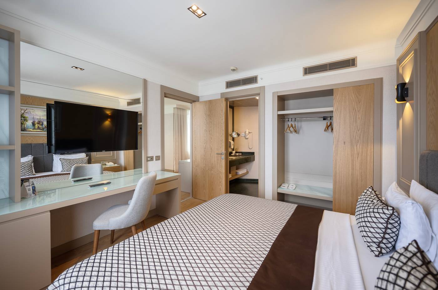 Porto-Bello-Hotel-Resort---Spa-Room-29