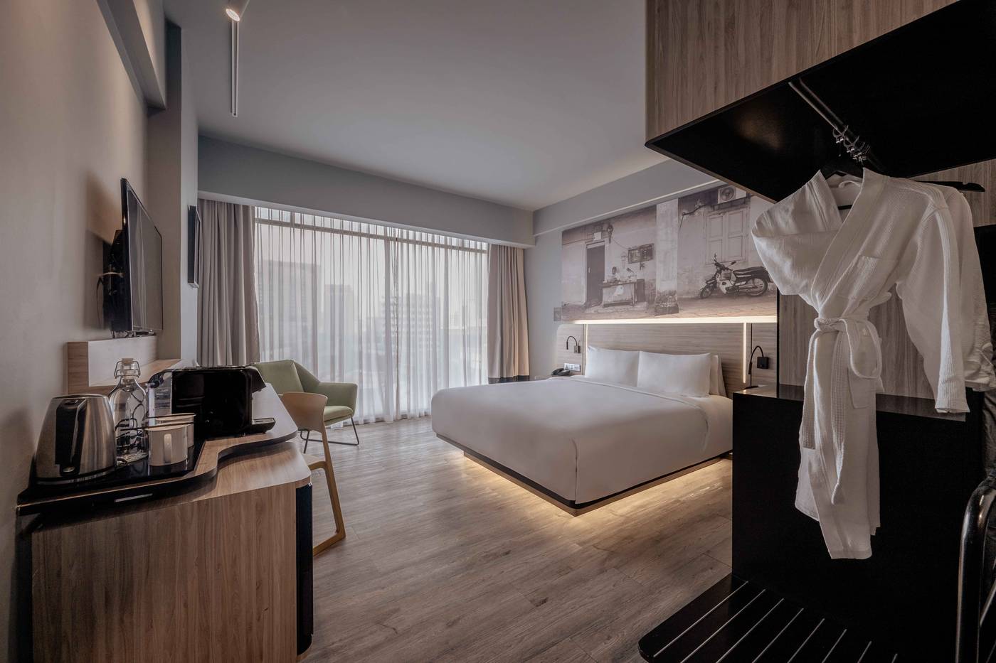 The Kuala Lumpur Journal-Malaysia-KUALA LUMPUR-Room-3