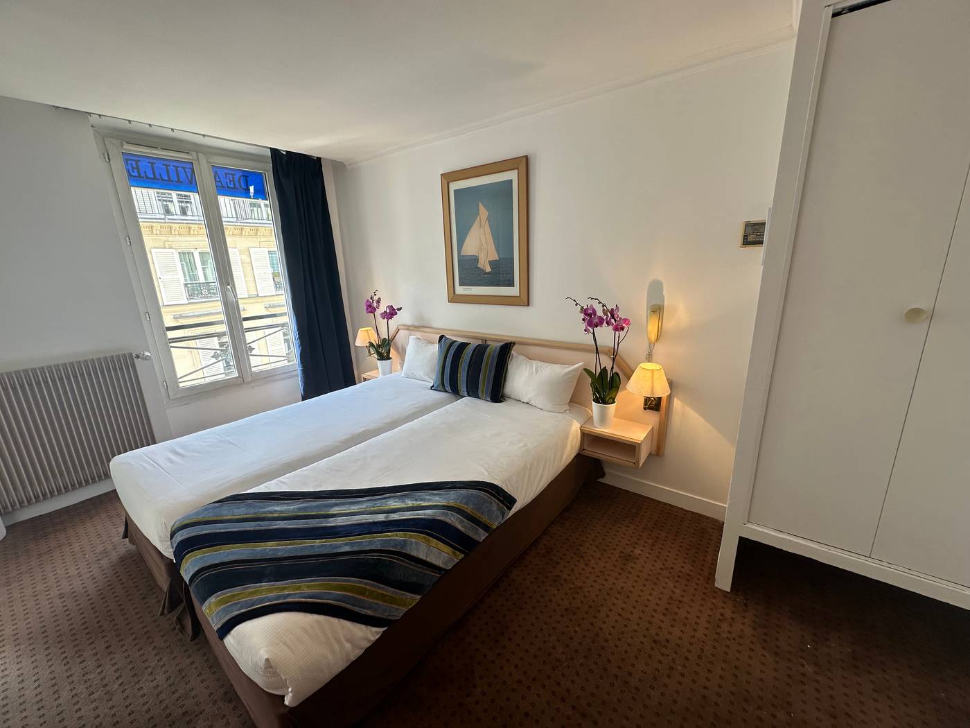 Hotel-Opera-Deauville-Room-1