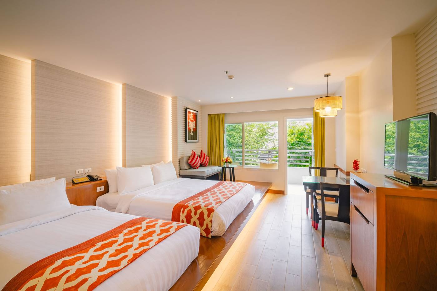 Royal-Paradise-Room-22