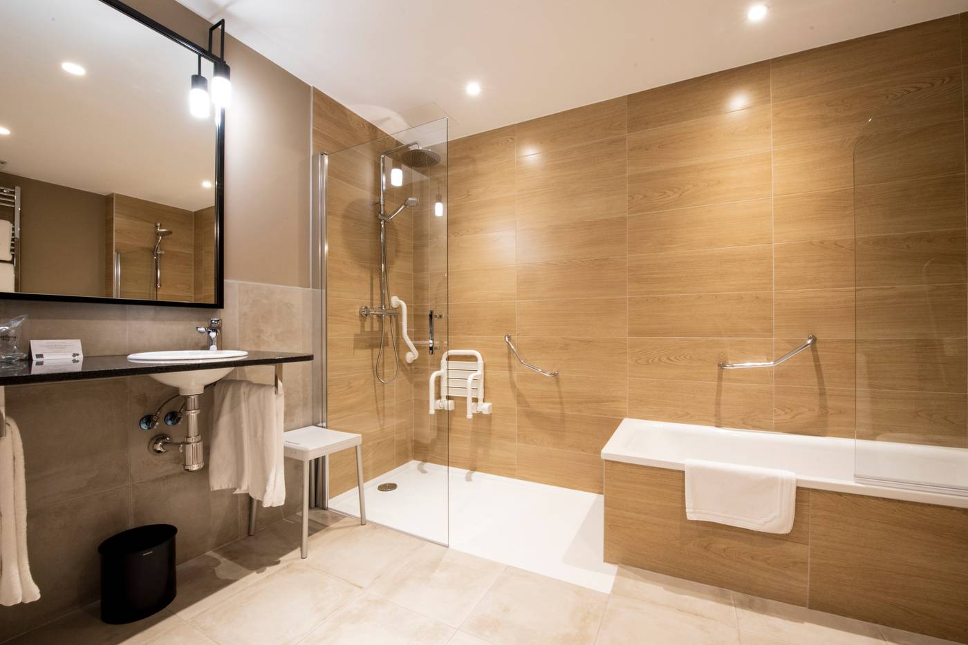 Avenida-Spain-A CORUÑA-Room-7