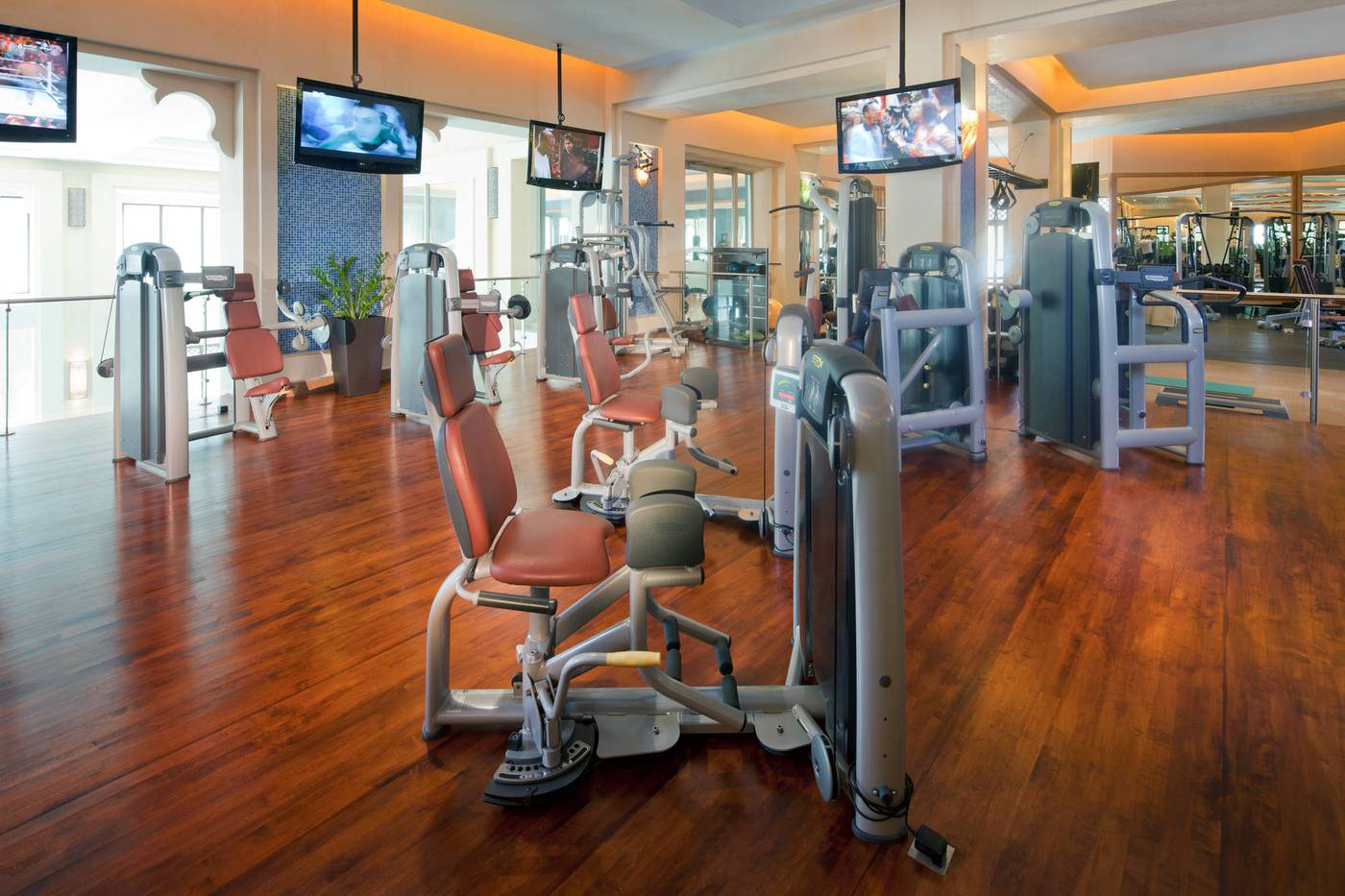 Jumeirah-Al-Qasr--Sports-and-Entertainment-65