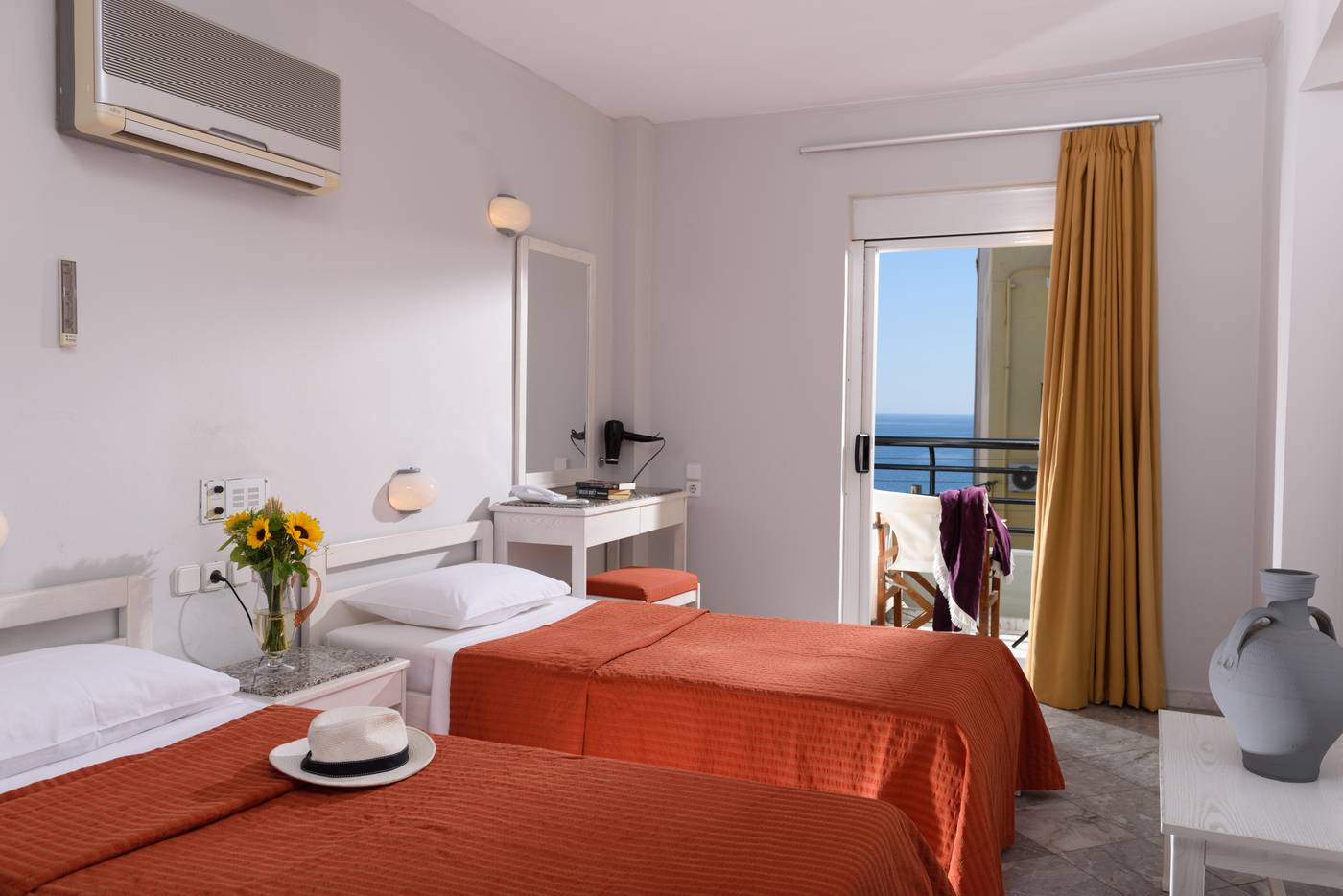 Alantha-Apts-Room-14