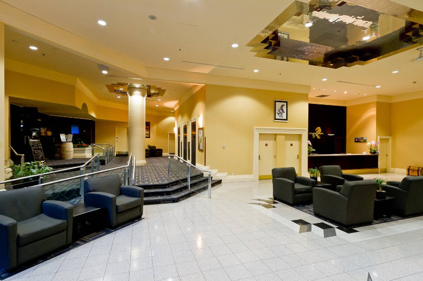 Rosedale-On-Robson-Suites-Hotel-Lobby-5