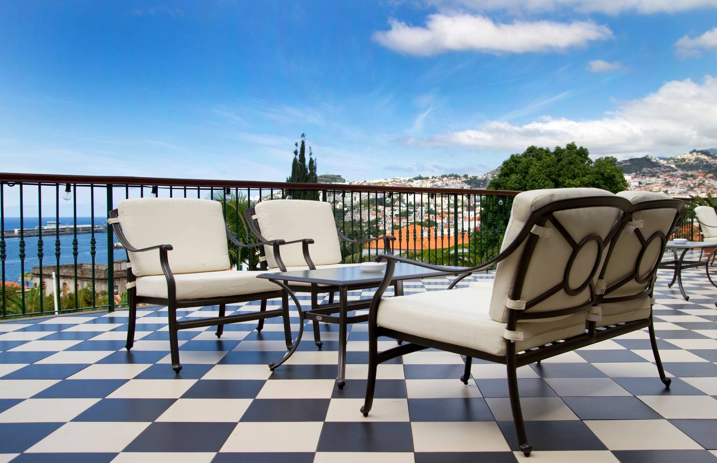 Quinta-Bela-Sao-Tiago-Terrace-18