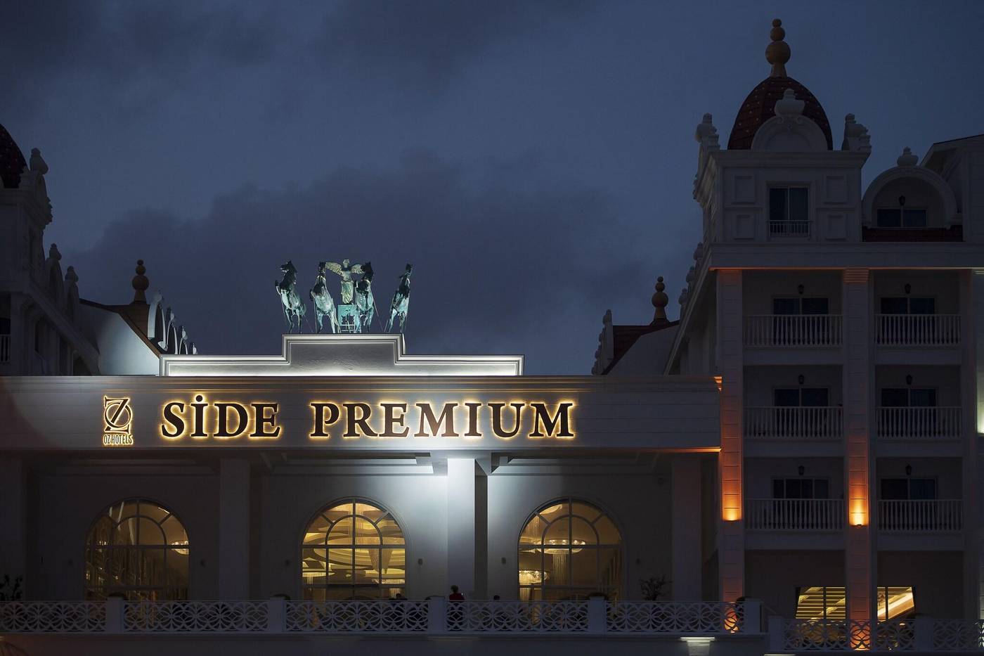 Side-Premium-General-view-68