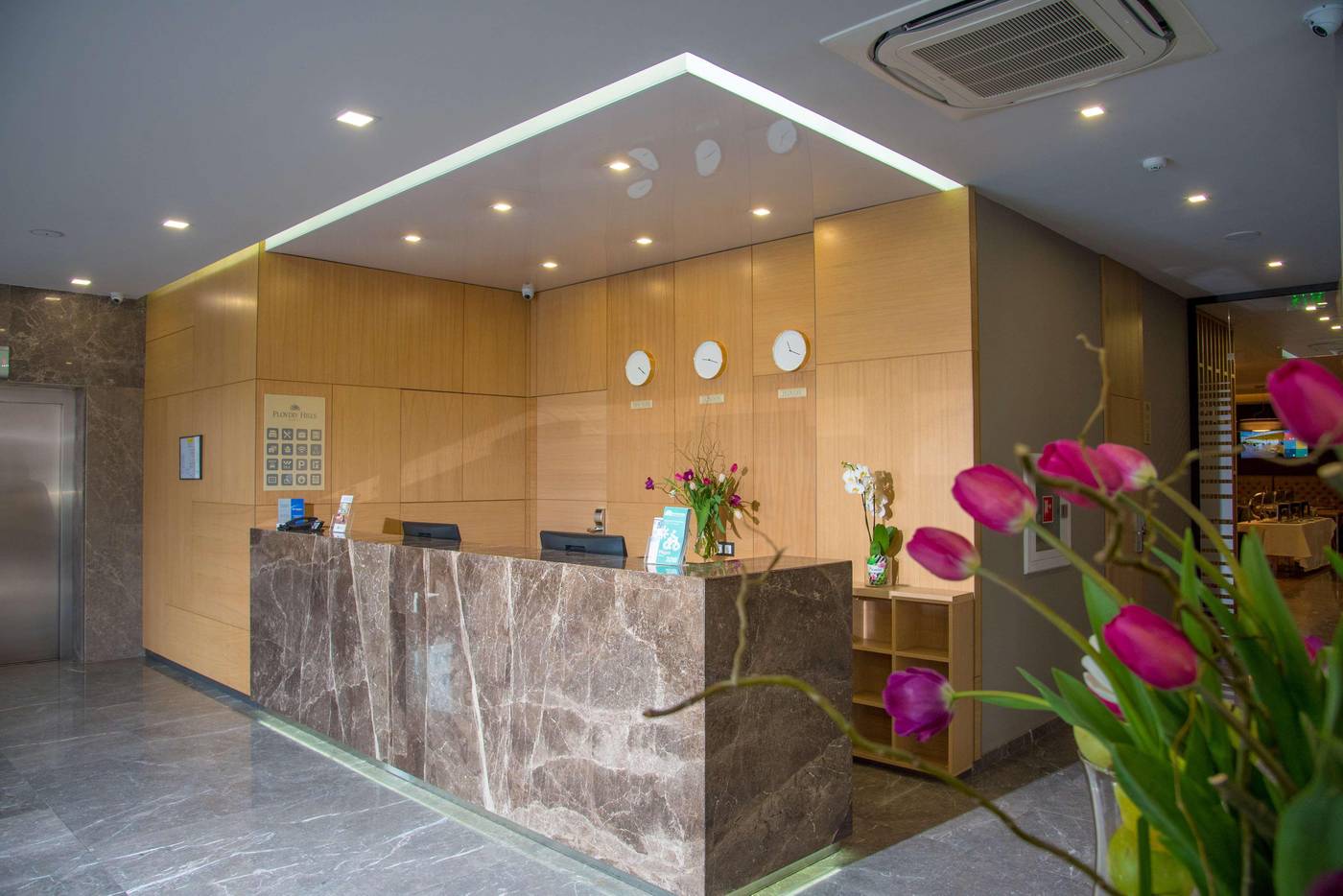Best-Western-Premier-Plovdiv-Hills-Lobby-8