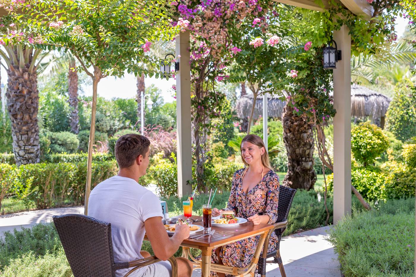 Royal-Holiday-Palace-Restaurant-19