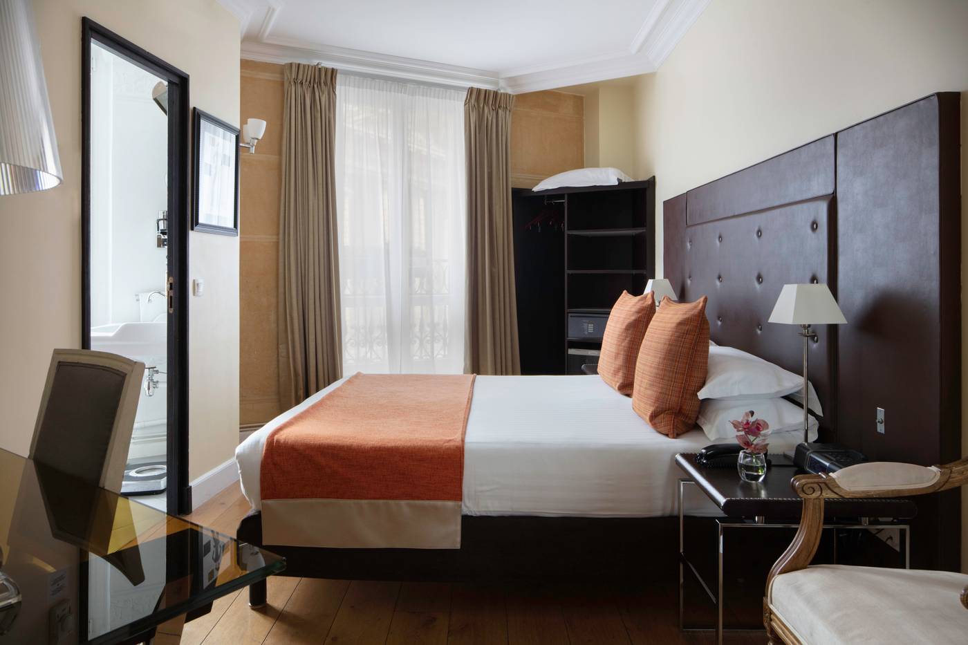 Le-123-Elysees-Astotel-Room-17