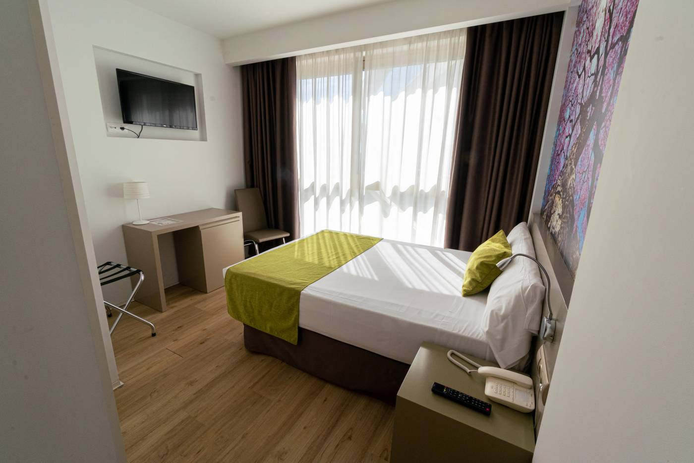 Hotel-Jardin-De-Bellver-Room-16