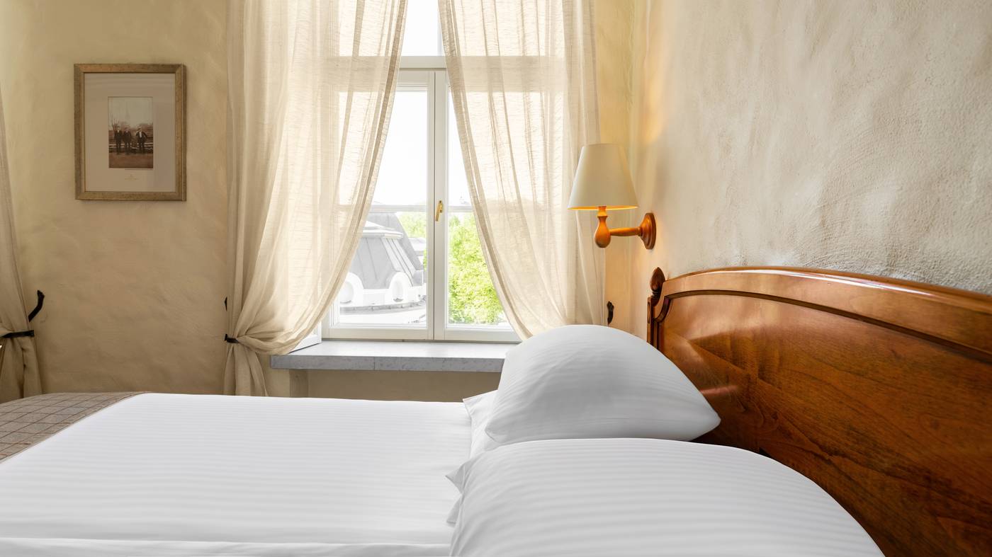 Rixwell-Collection-Savoy-Boutique-Hotel-Room-30