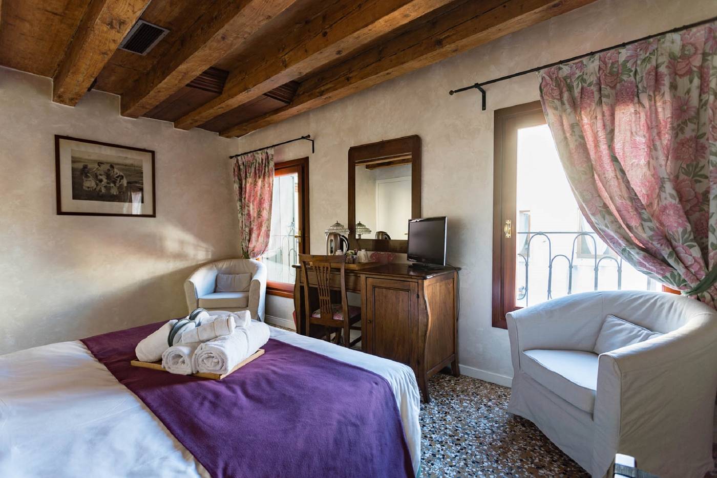 Locanda-Ai-Santi-Apostoli-Room-5