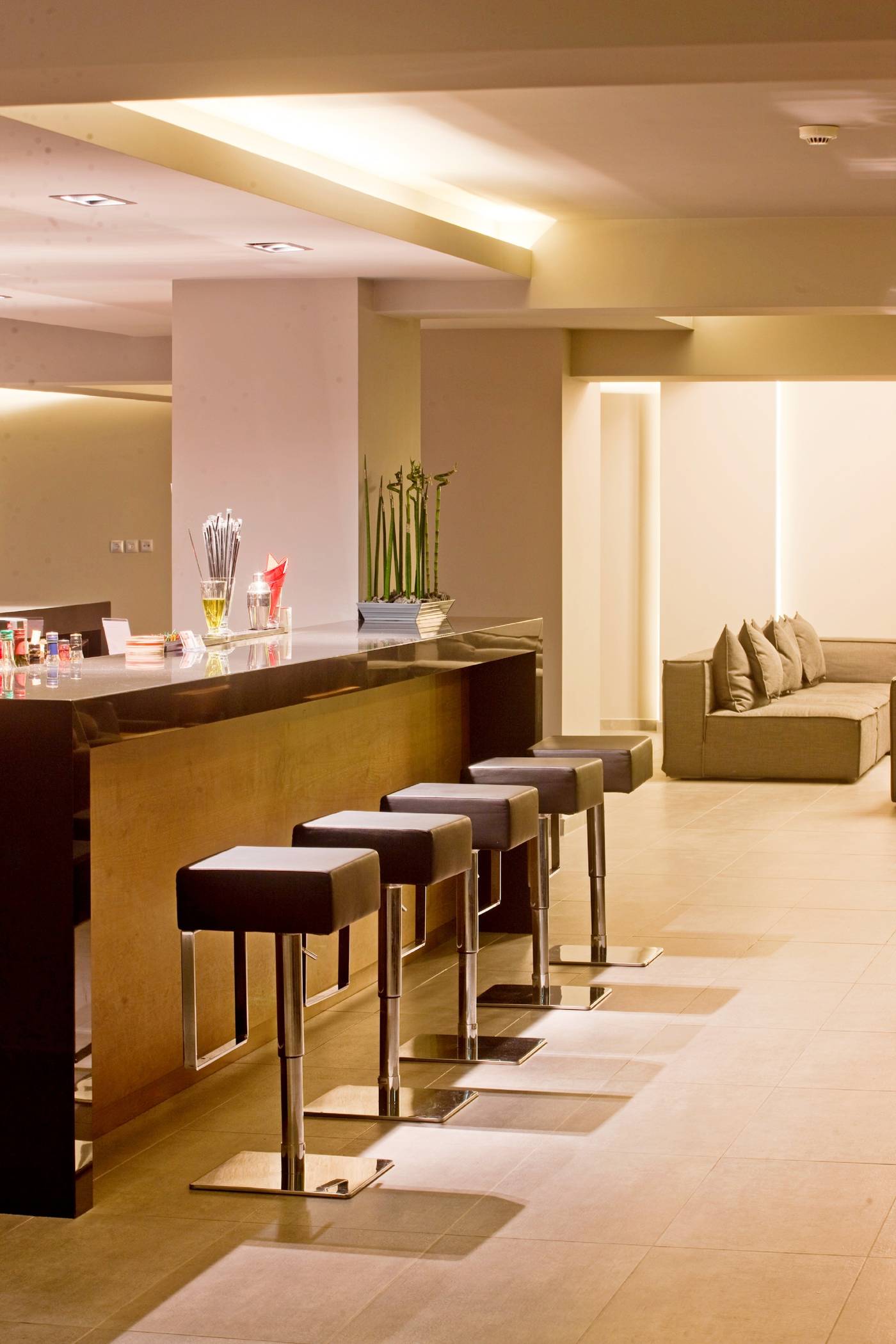 Oktober-Downtown-Boutique-Hotel-Bar-30