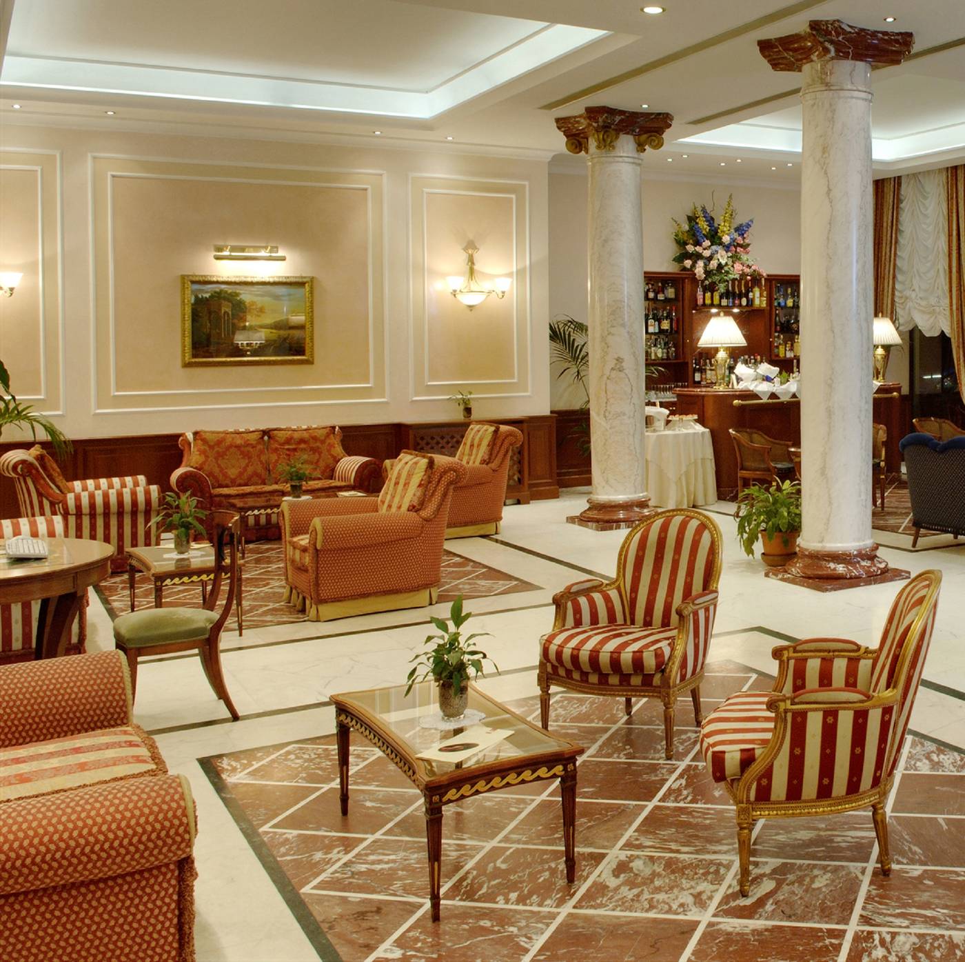 Andreola-Central-Hotel-Lobby-7