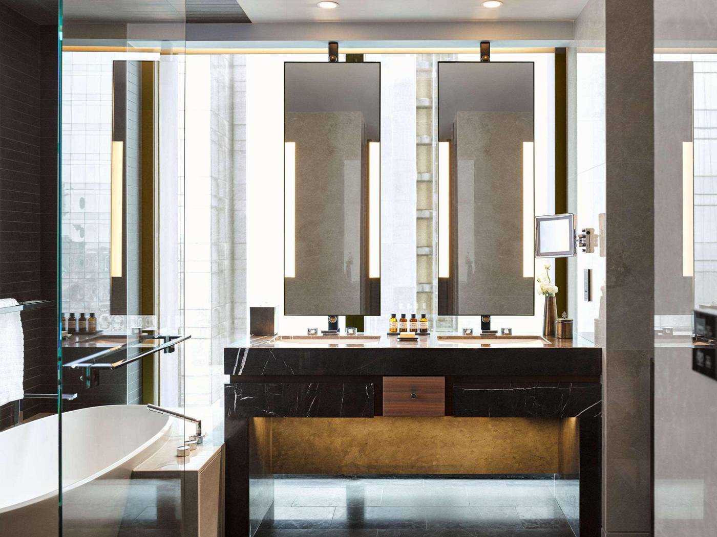 Fairmont-Quasar-Istanbul-Room-48