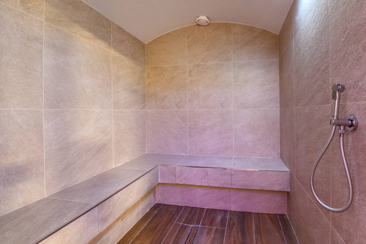 Hotel Rivus-Italy-PESCHIERA DEL GARDA-Sports and Entertainment-2